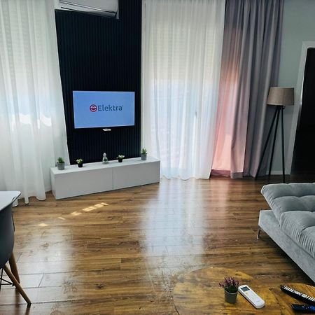 Apartamente Tirana Esterno foto