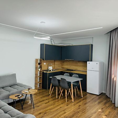 Apartamente Tirana Esterno foto