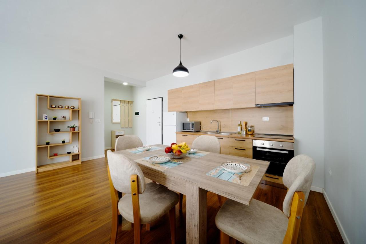 Apartamente Tirana Esterno foto
