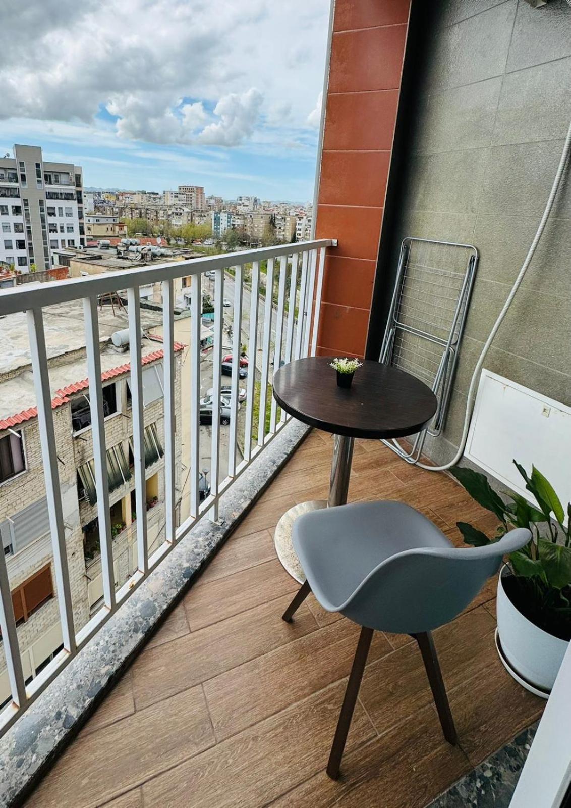 Apartamente Tirana Esterno foto