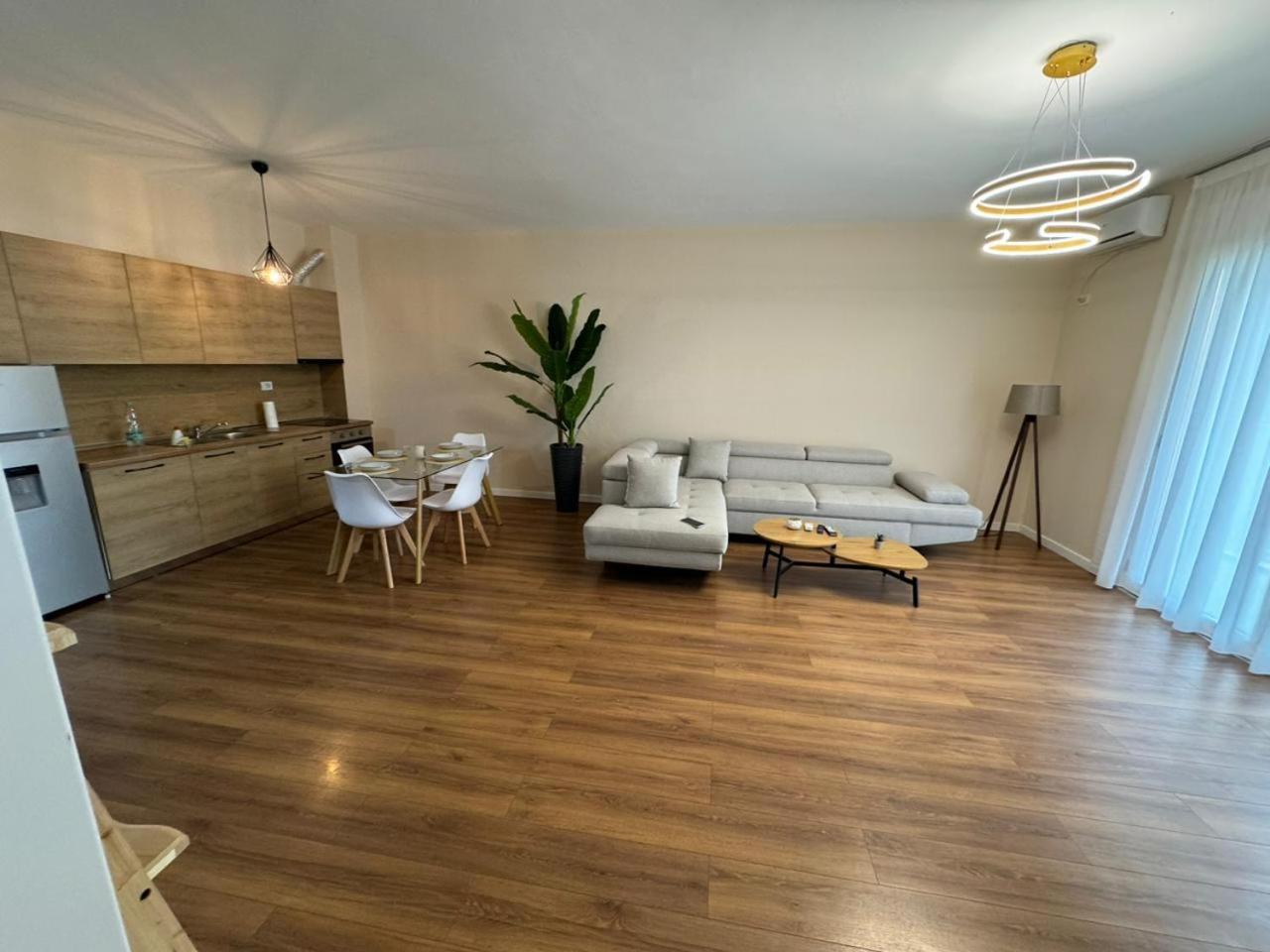 Apartamente Tirana Esterno foto
